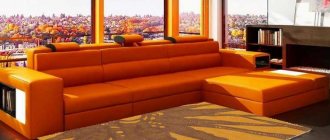 Беспроигрышные сочетания оранжевого дивана с интерьерными стилями