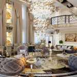 Дизайн роскошной гостиной со вторым светом и акцентами цвета янтаря