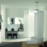 Душевые поддоны со шторками