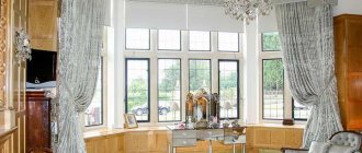 Bando lambrequins of rectangular shapes can visually increase the height of the room