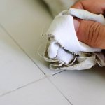 Отмыть затирку с плитки