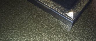 Покраска металлических дверей