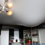 Провисание натяжного потолка