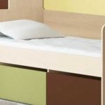 Варианты односпальных кроватей с ящиками, их преимущества и недостатки