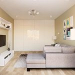 Встроенный шкаф в торце комнаты в однушке серии 44Т